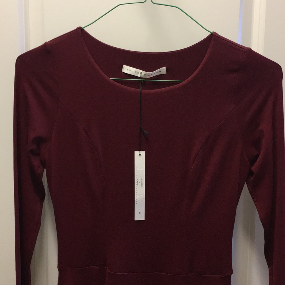 Size small Susana Monaco dress in burgundy.